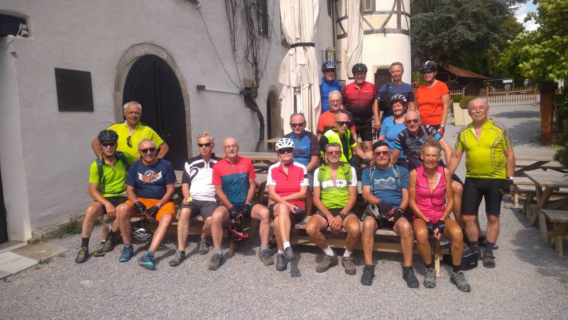 5.-Ausfahrt-Gruppenfoto-Gesamt-scaled.jpg